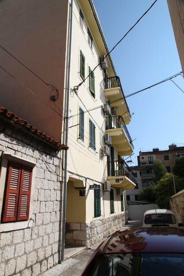 Milla Rooms Spalato Esterno foto